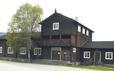 Reir for dei revolusjonære og for kaksane